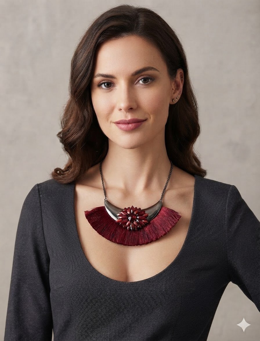Collier bordeau 