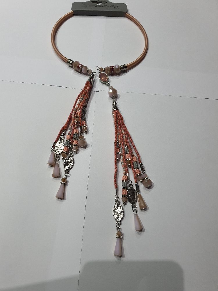 Collier fantaisie 