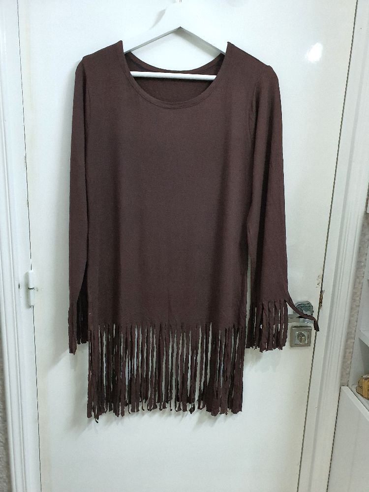 tr joli pull marron 