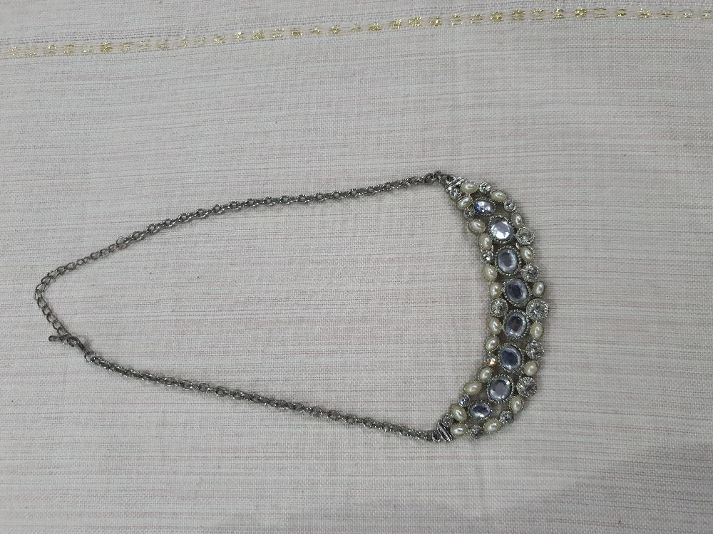 Collier fantaisie 
