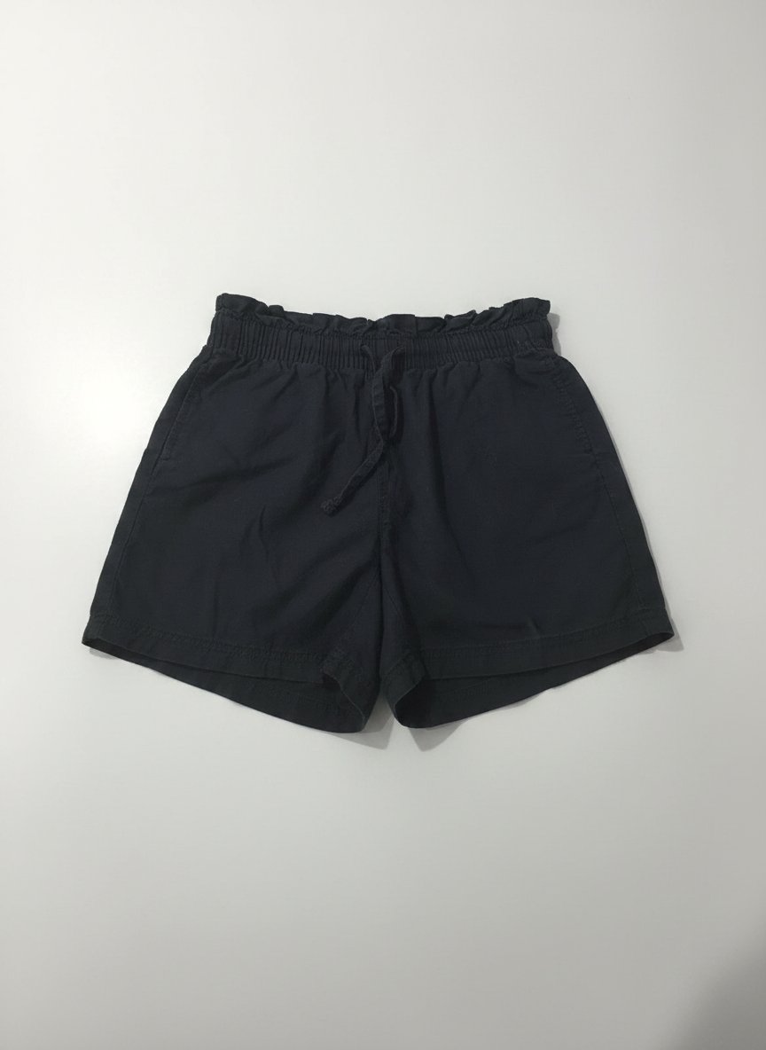 Short noir