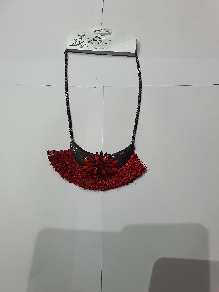 collier bordeau 
