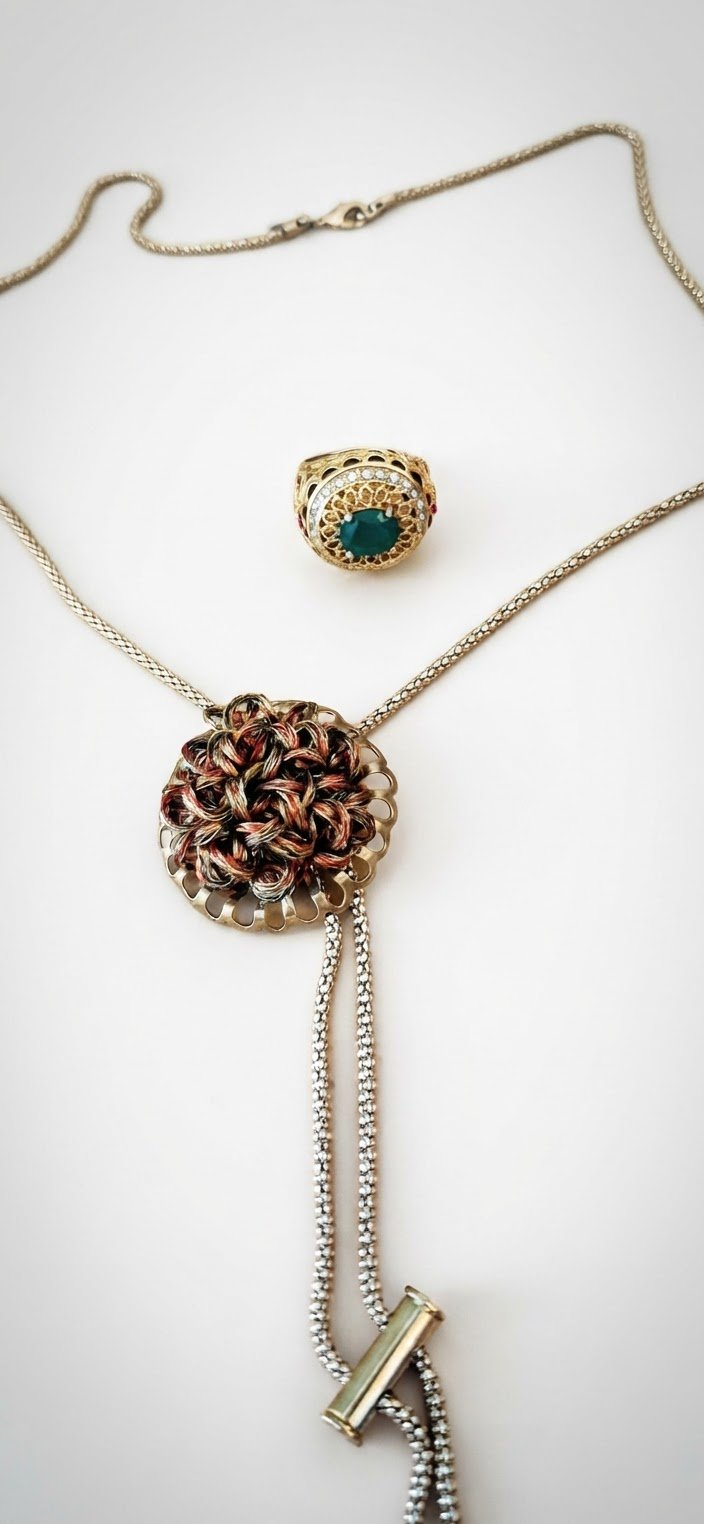 Collier antique + bague 