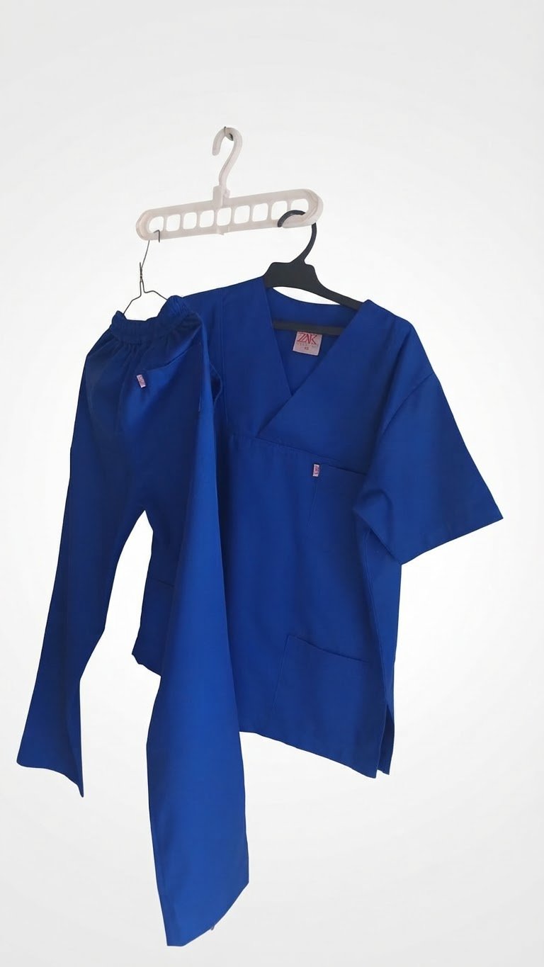 Uniforme Médical / Scrub Bleu Royal – Taille S (Neuf/Très bon état)