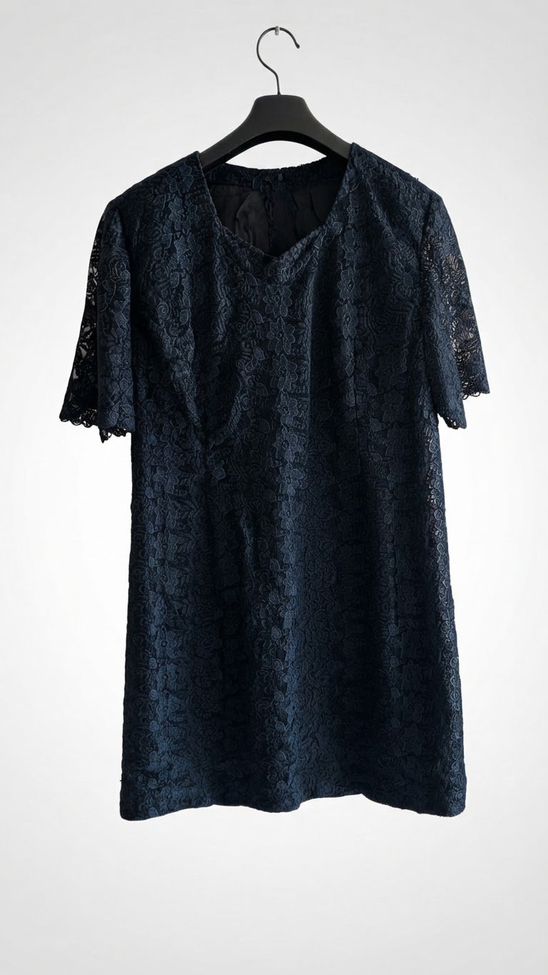 Robe Droite en Dentelle Bleue Marine et Noire à Motifs Floraux