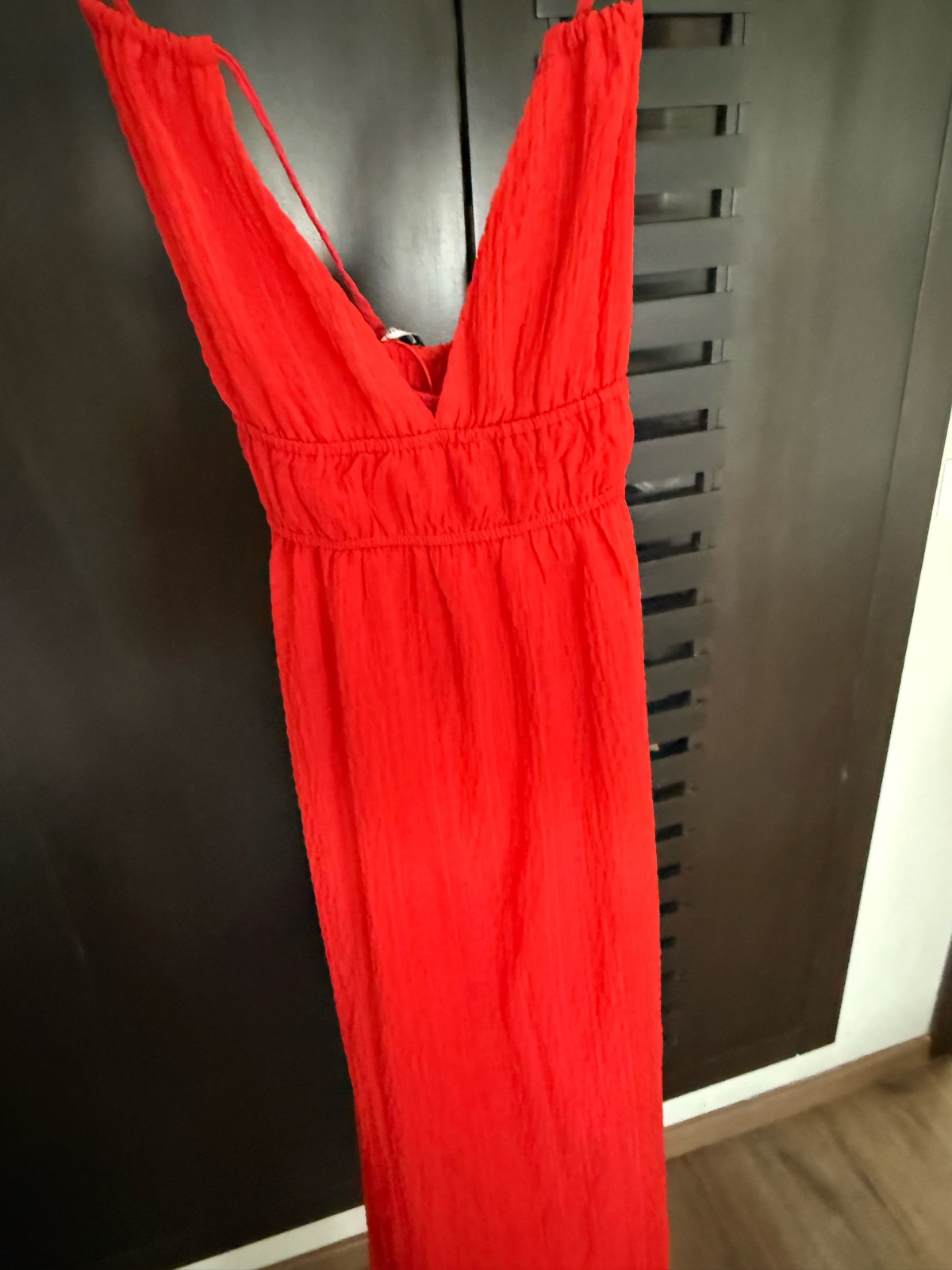 Red maxi dress plunge neckline stradivarius