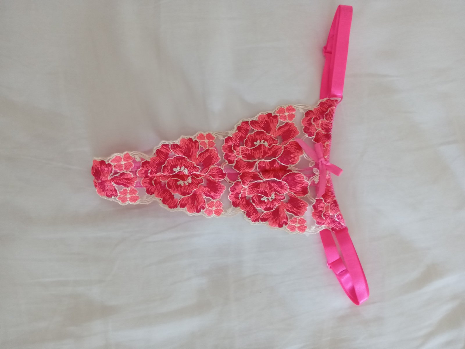 Des strings pour femme 