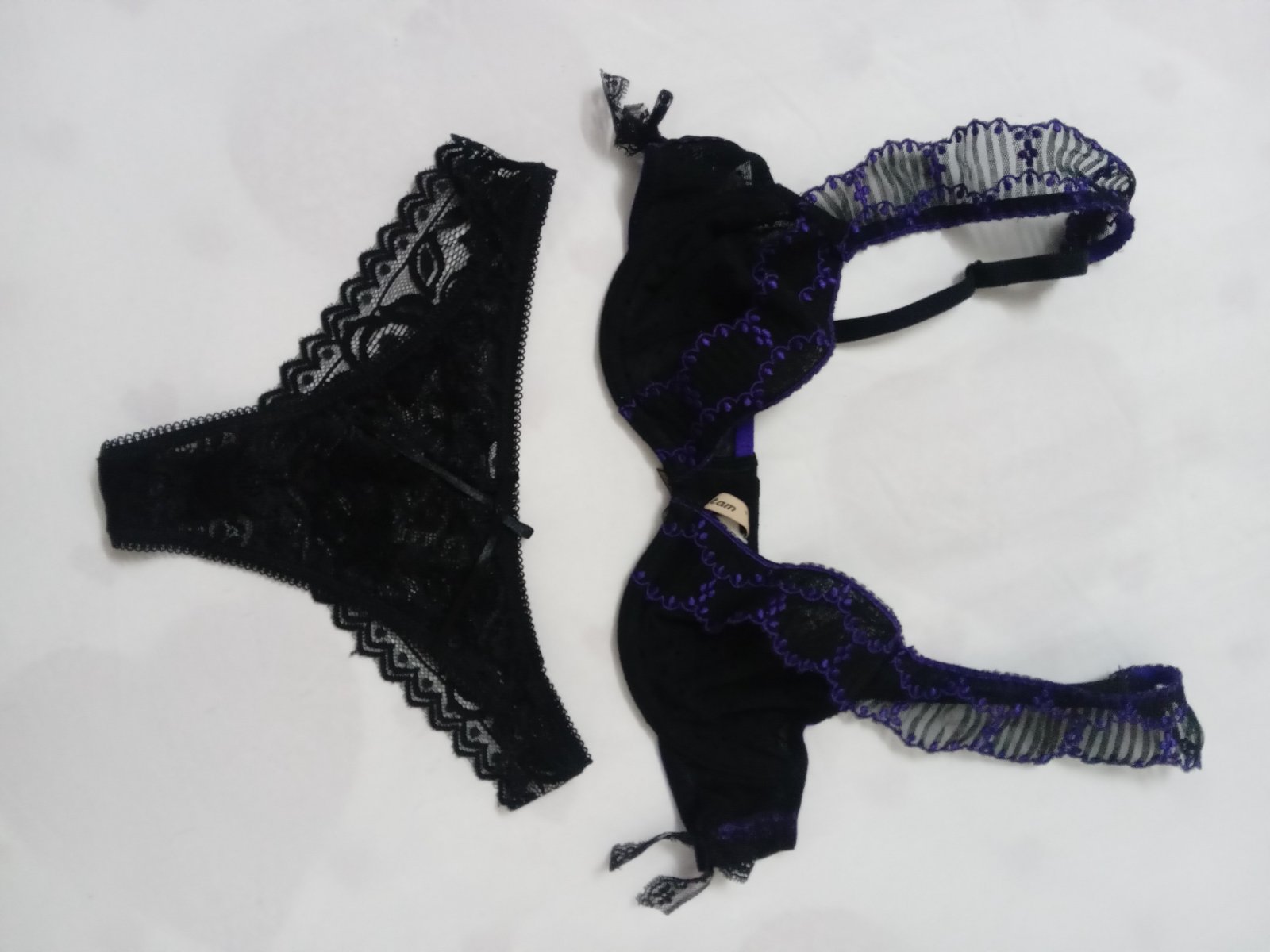 Sous vêtements pour femmes 