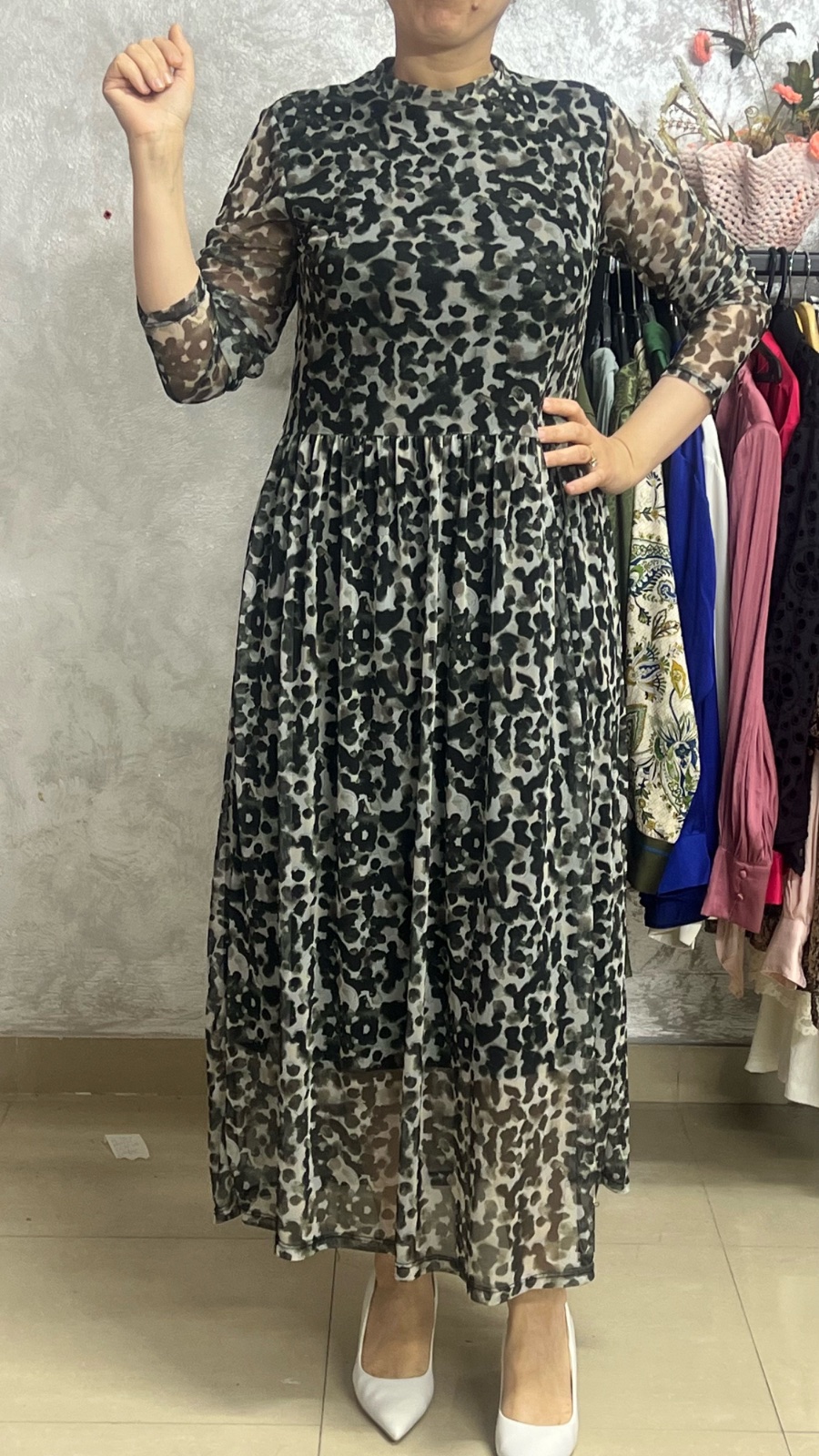 Une jolie robe neuve taille M