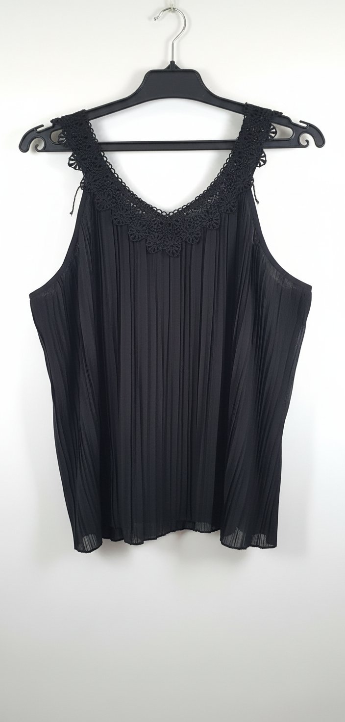 Haut noir chic