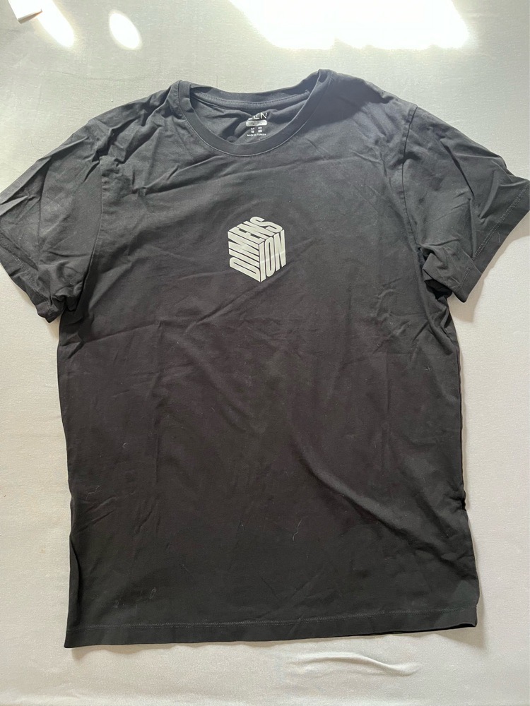 T shirt demensions