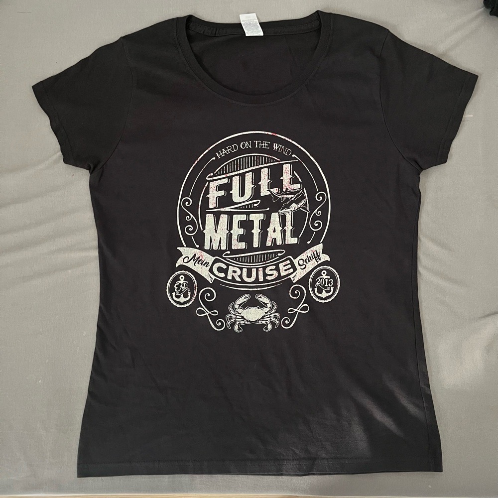 Graphic tee