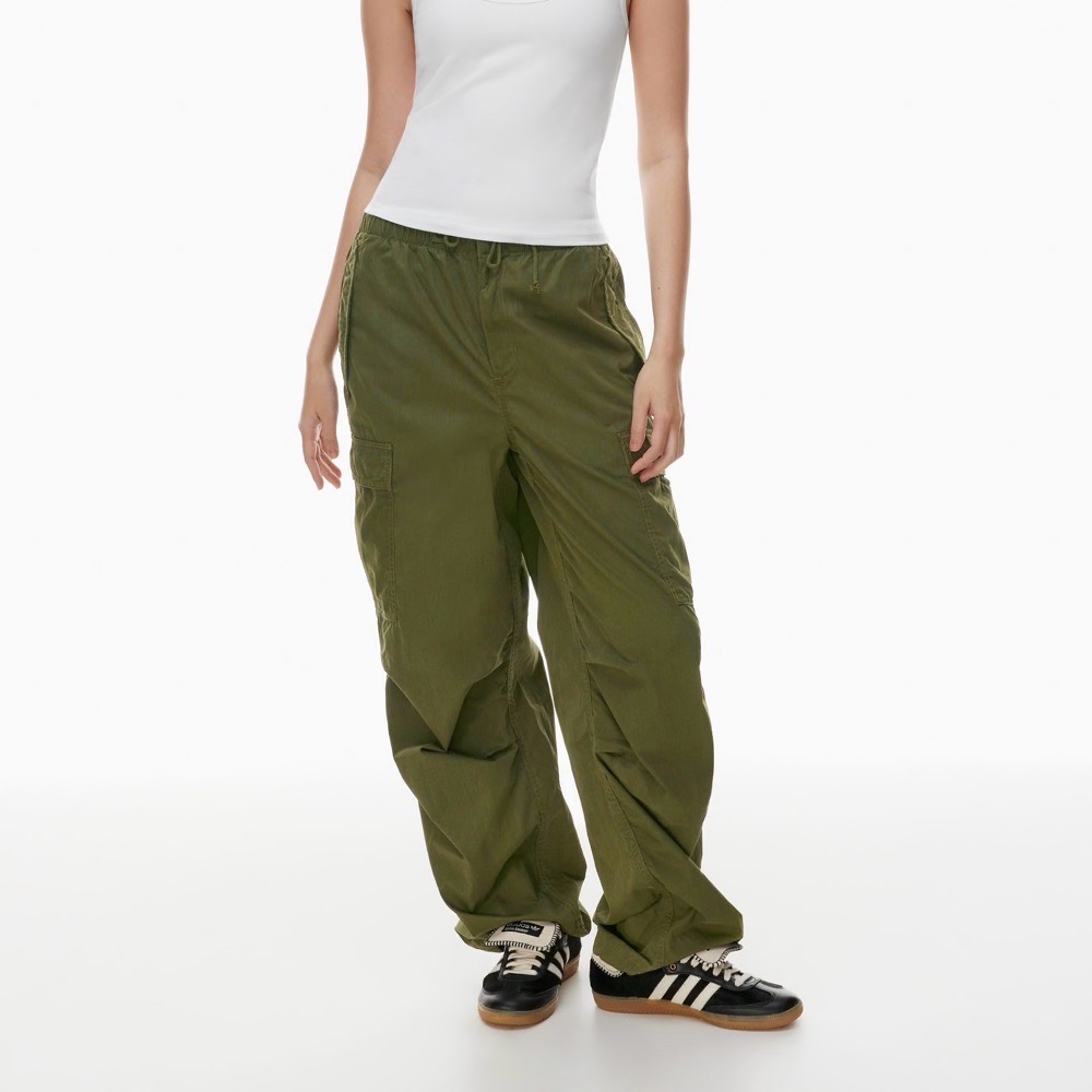 Cargo vert militaire