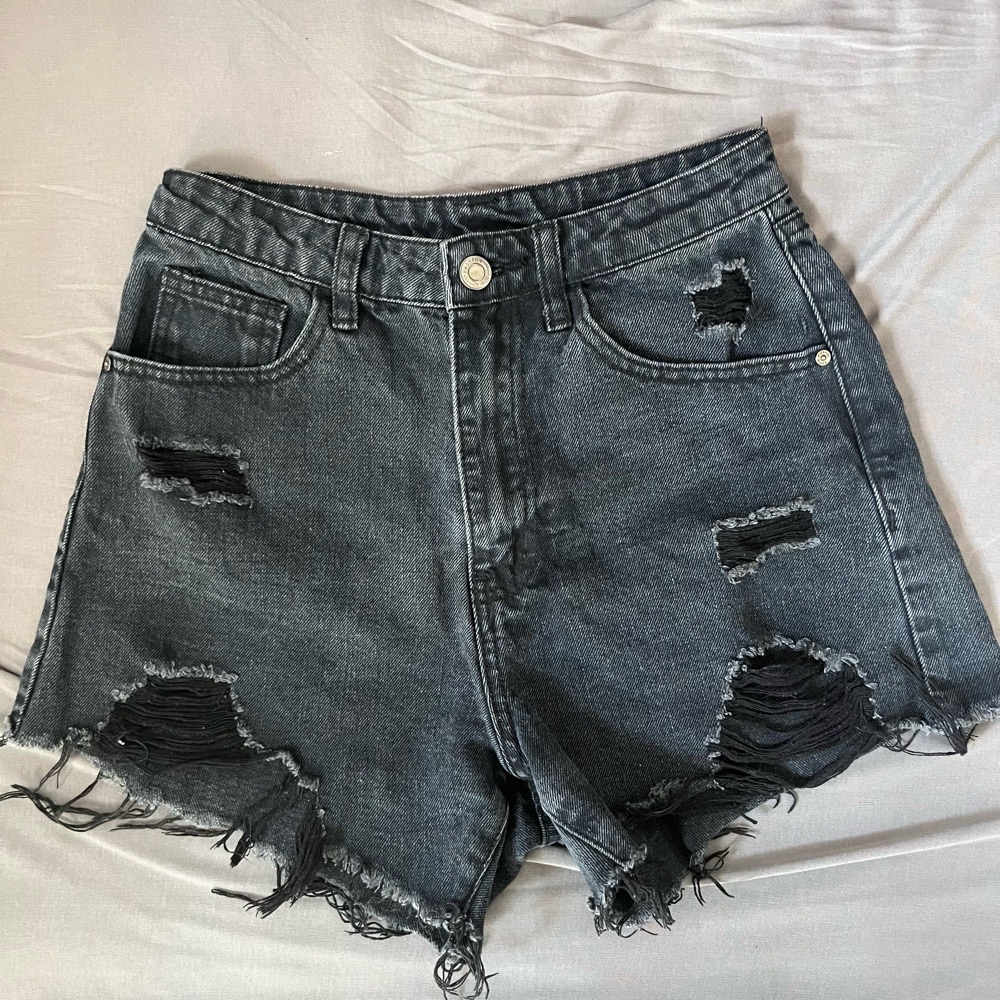 Short jean gris