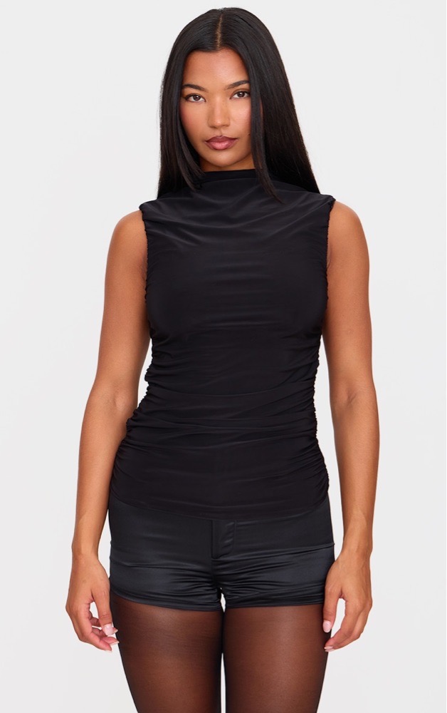 Black top shoulder pads
