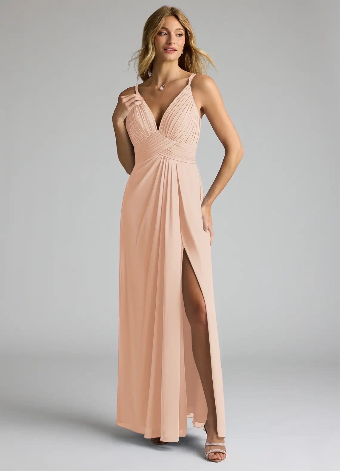 Robe rose poudré
