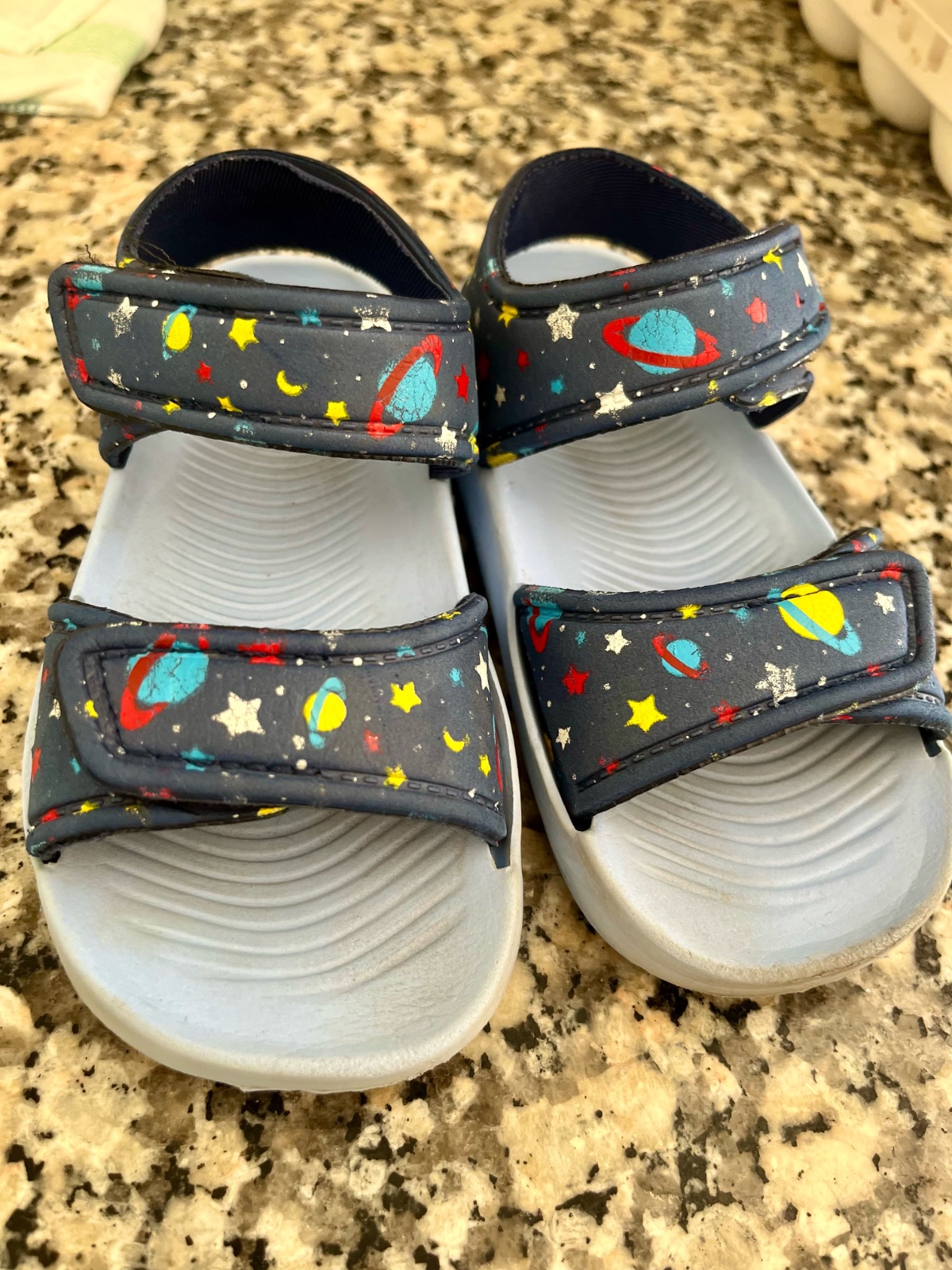 Sandal 