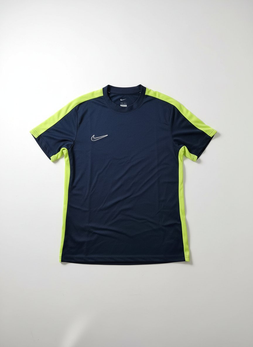 T-shirt nike