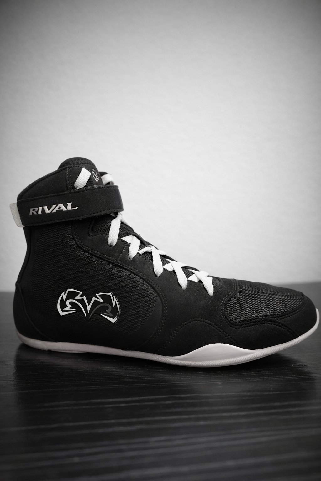 Boxing shoes