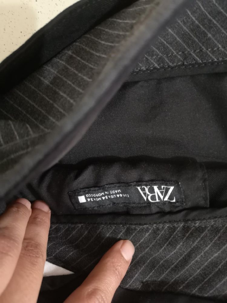 Pantalon zara neuf 