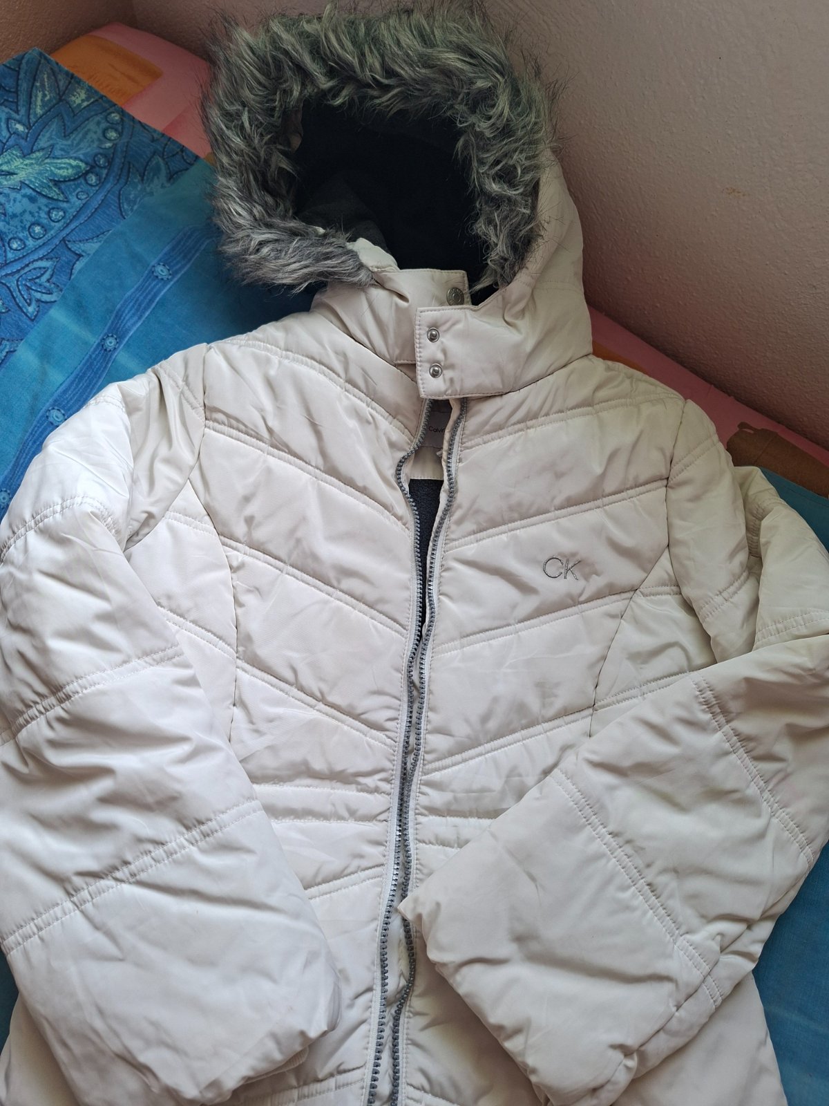 Doudoune longue CK à capuche fourrée beige 🤍
