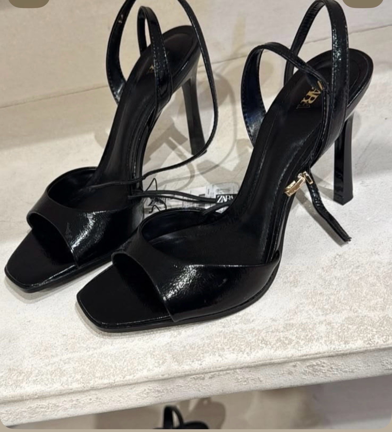 Sandales à talons 