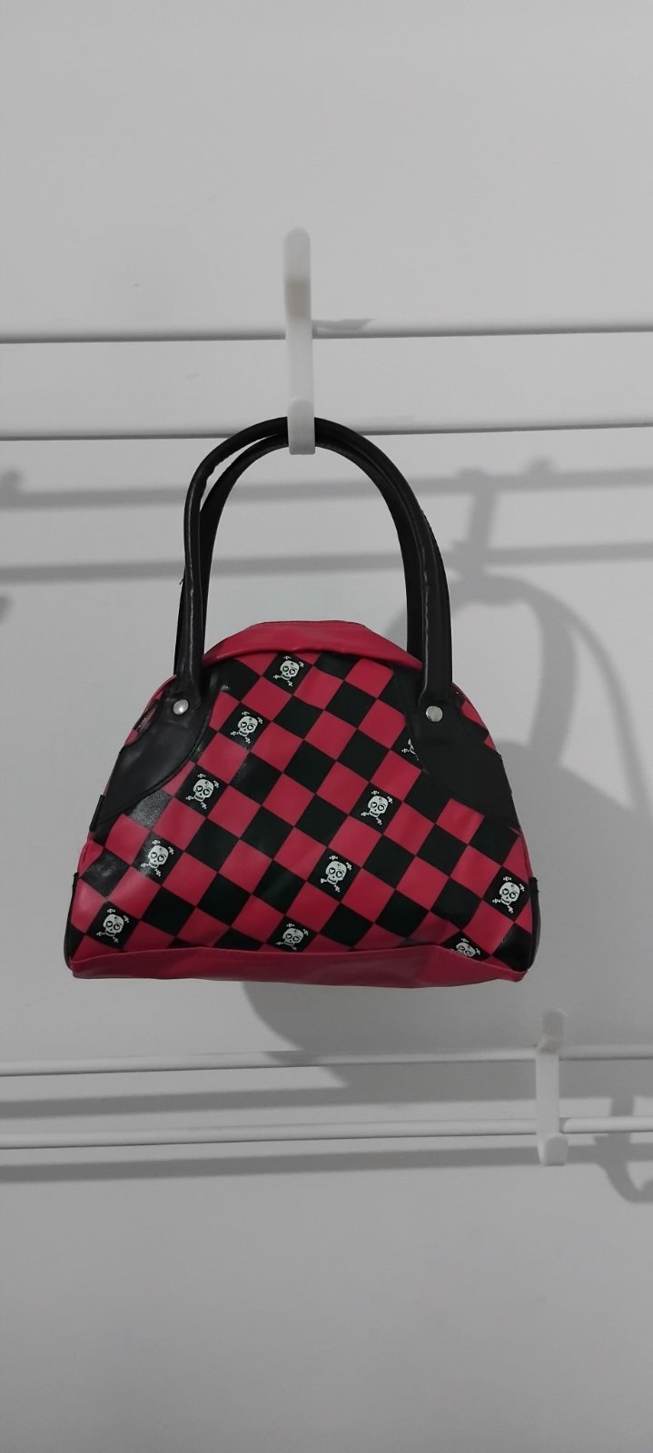 Gothic hand bag with love skulls patterns 