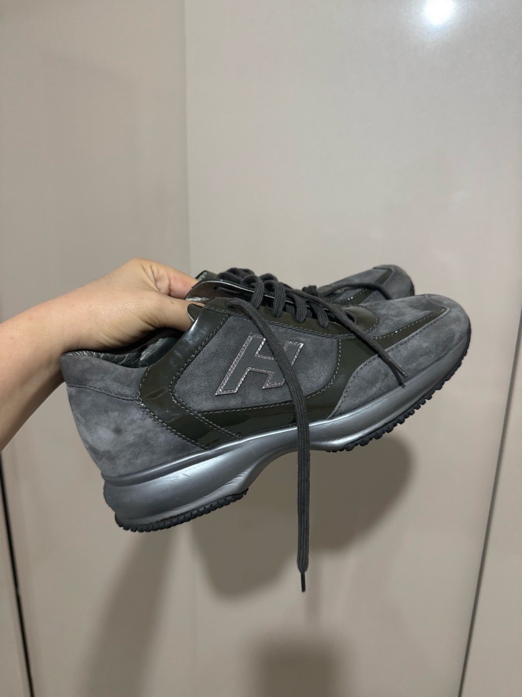 HOGAN baskets intractive etat neuve 
