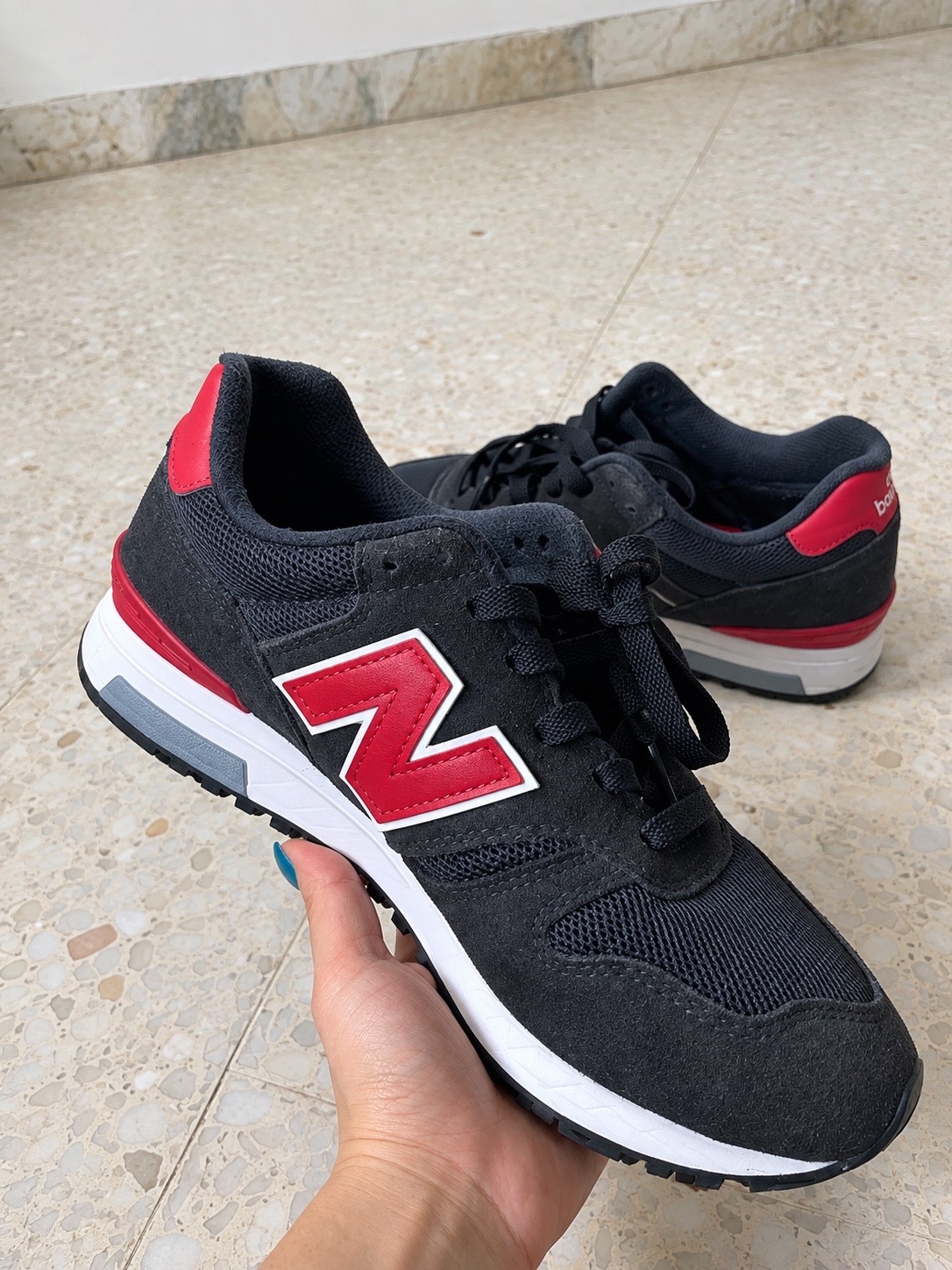 New Balance 565