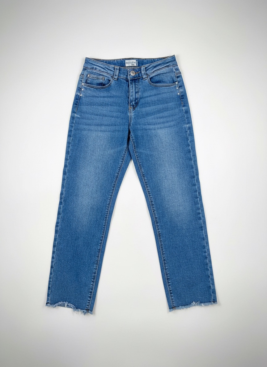 Pantalon pour une petite filles a l'age de 10ans 