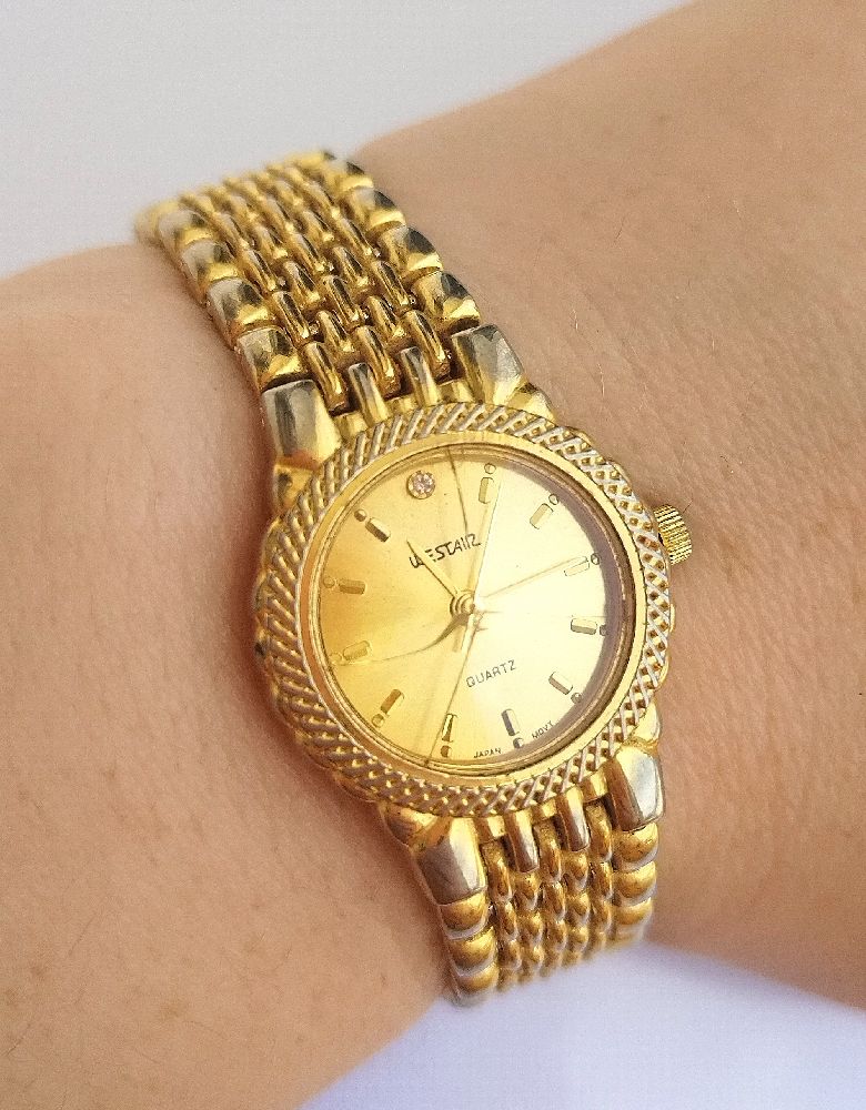 Montre à main satisfaisant