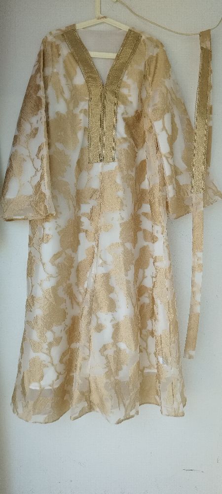 Caftan chic avec son ceinture