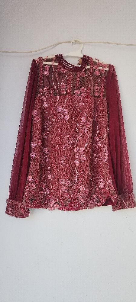Pull fleurie taille L