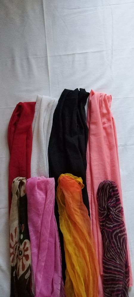 Lots de 8 caches col en bon état🧣
