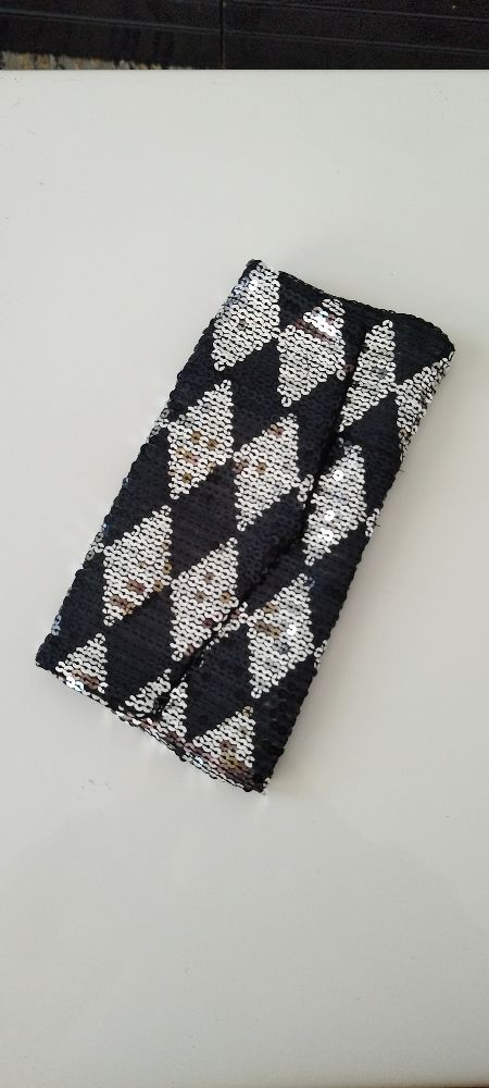 Pochette soiré légère fait main 🤚🤩