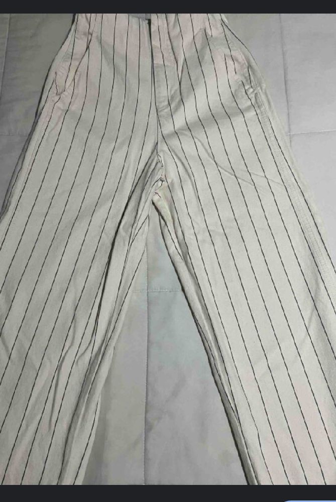 Pantalon stradivarius 
