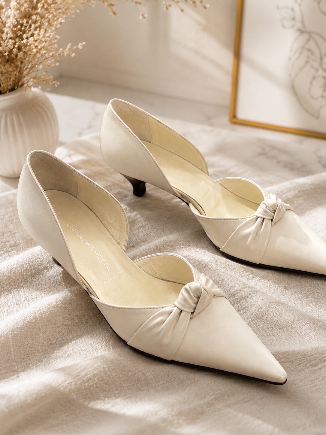 Chaussures italiennes de luxe authentiques en blanc cassé de la marque Guglielmo Rotta