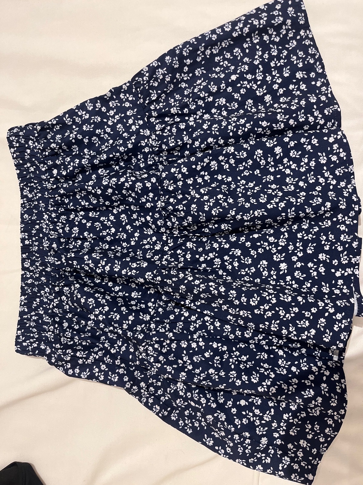 Jupe bleu fleurie 