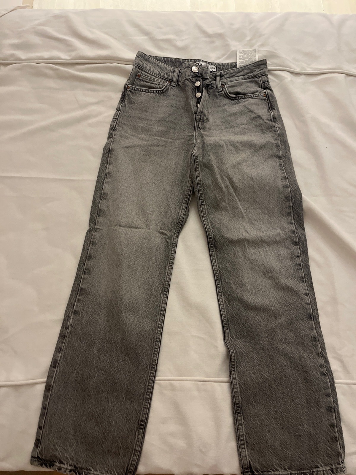 Jean gris clair taille : Zara