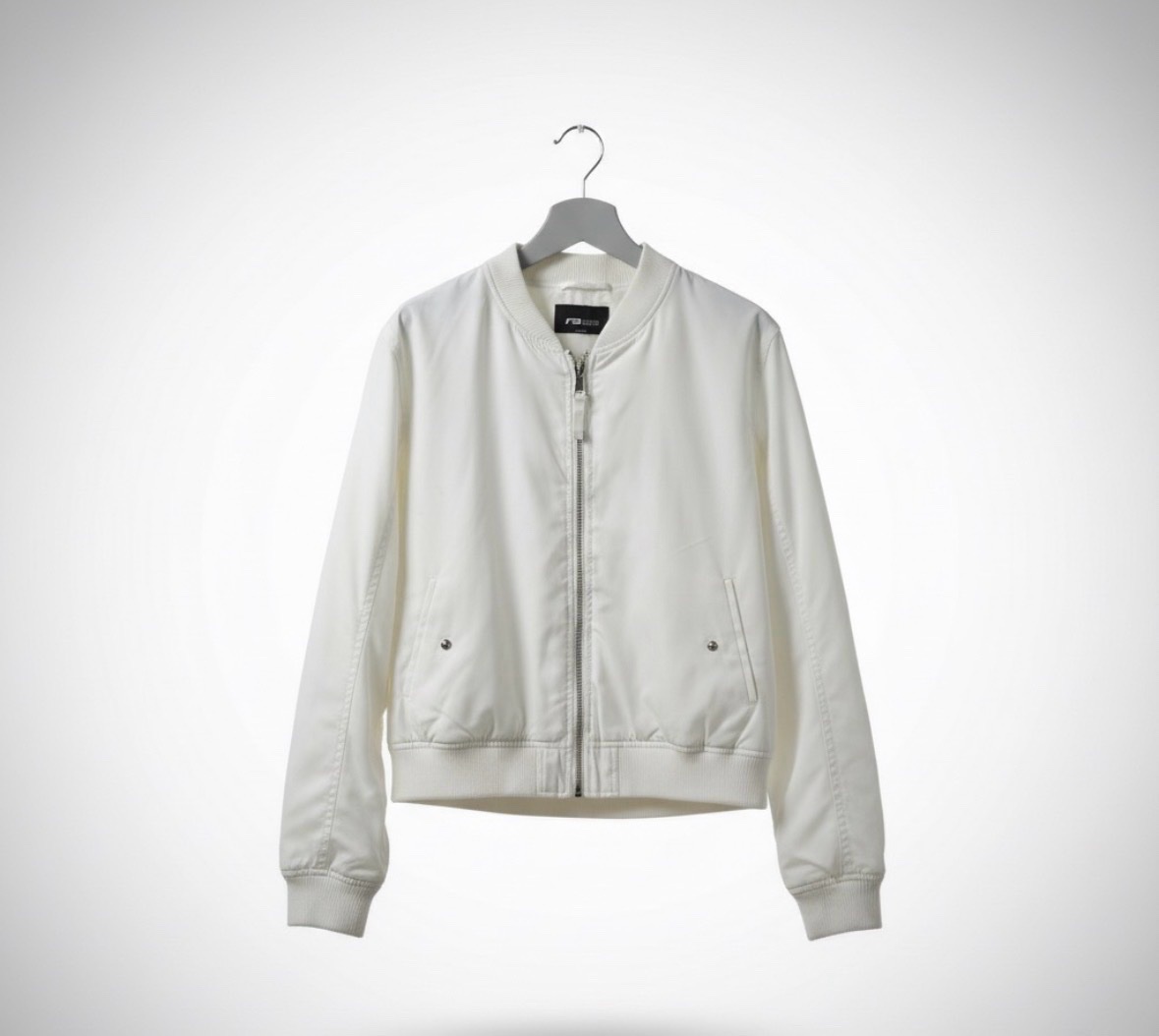 Un blouson style bomber
