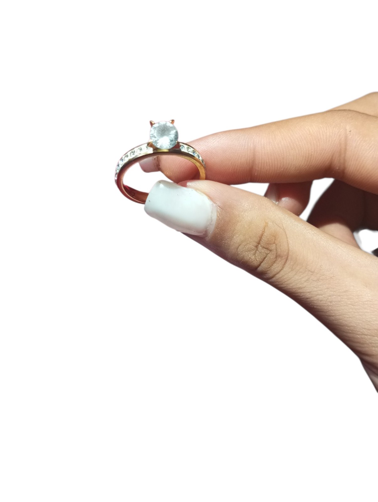 Bague style fiançailles avec pierre élégante