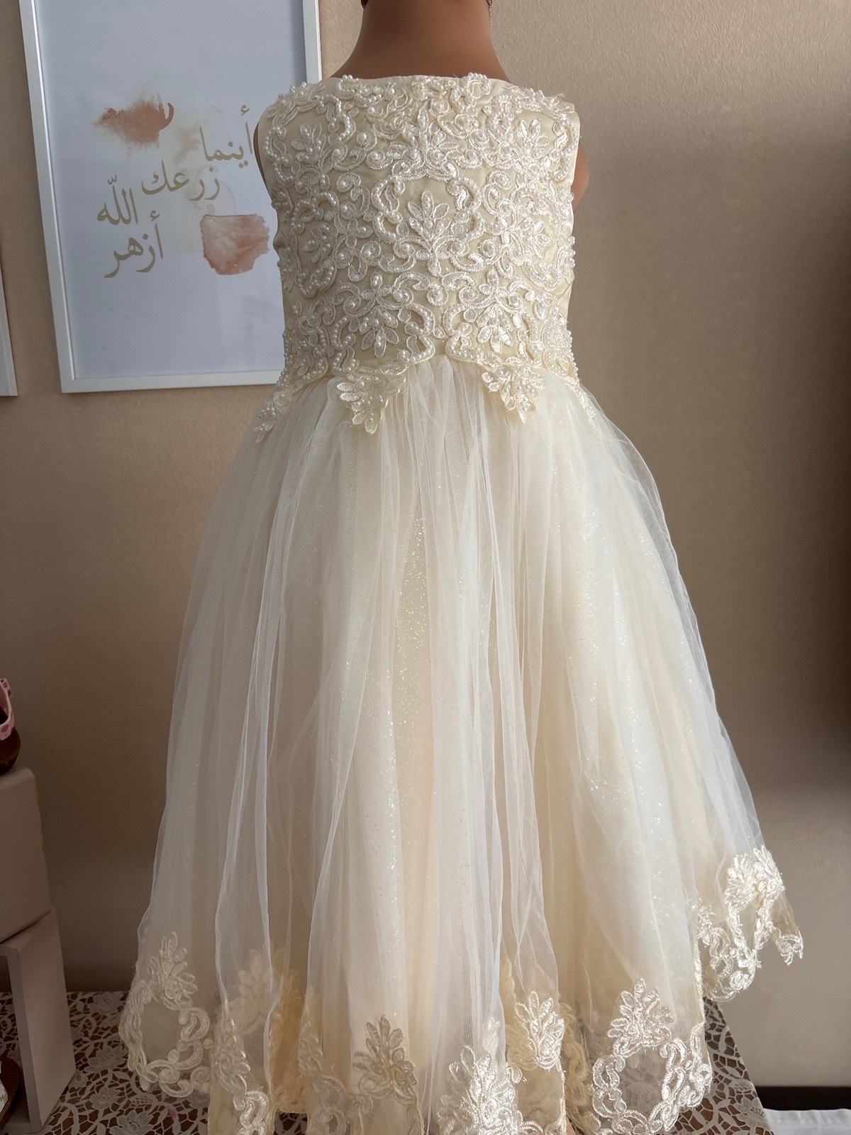 Robe soirée couleur beige 