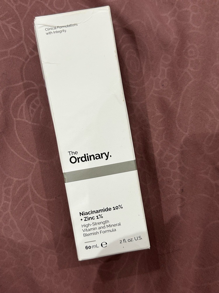 2 produits the ordinary niacinamide et caffeine 