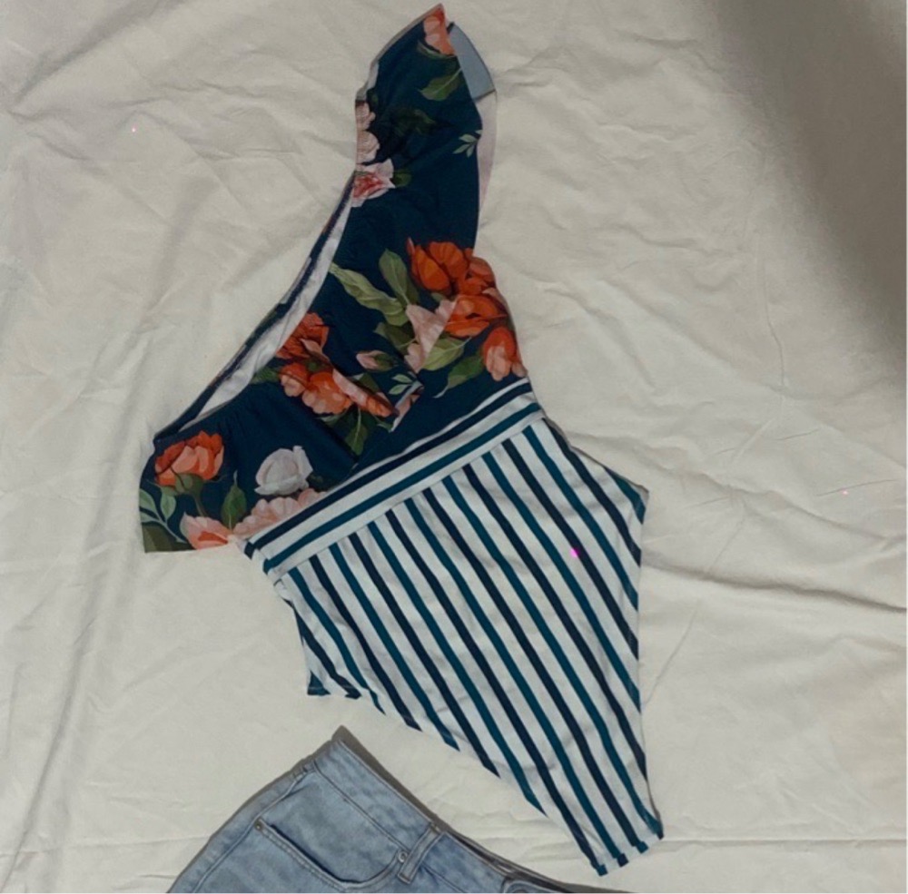 Maillot taille S a 15dt