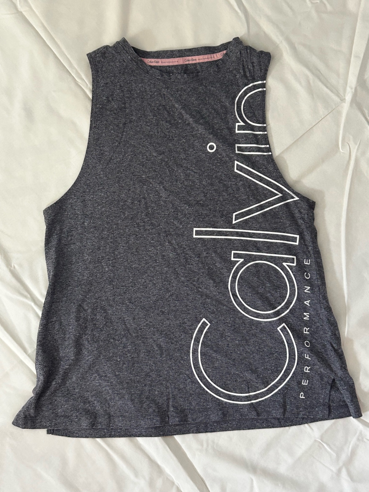 Top d sport calvin klein taille M 