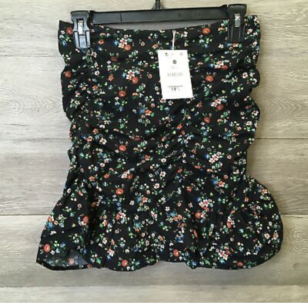 Jupe bershka noir fleural taille S