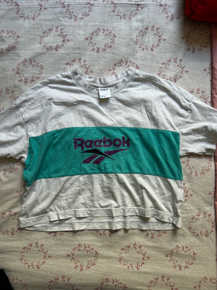 Top sport reebok taille M
