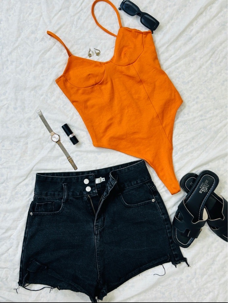 Lot body et short taille M 