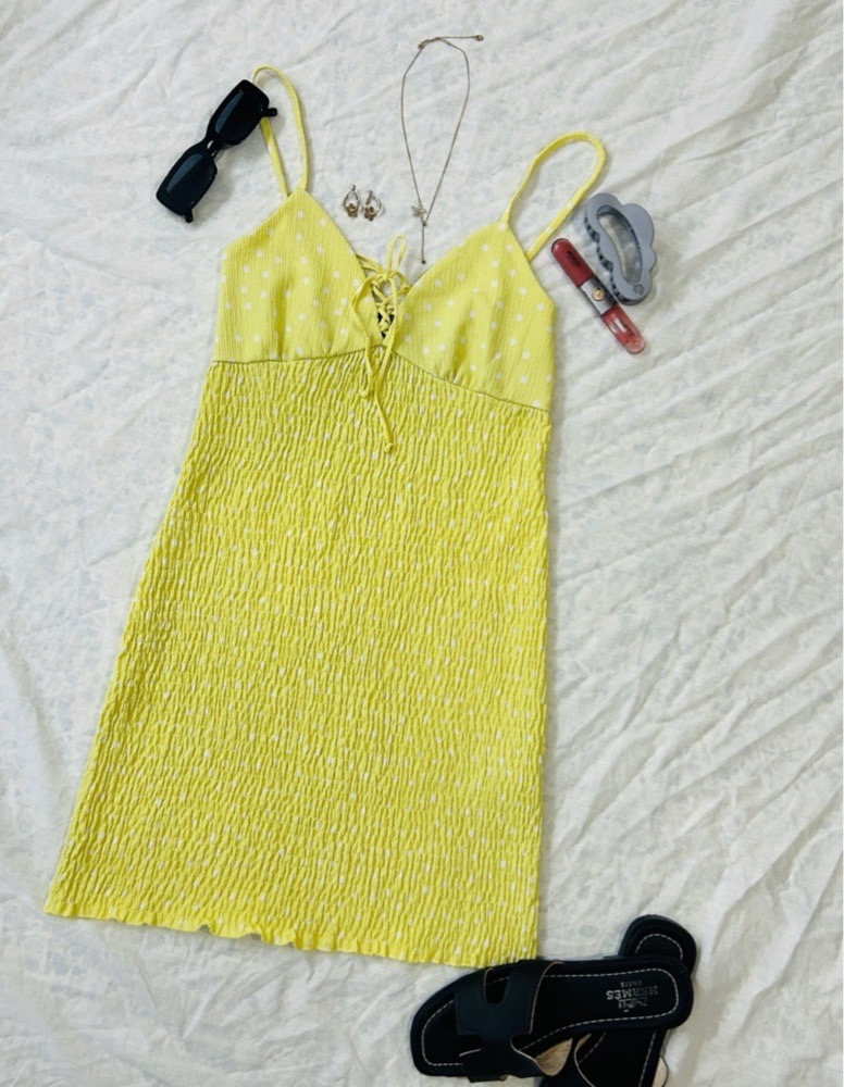 Robe jaune bershka taille S a 20dt