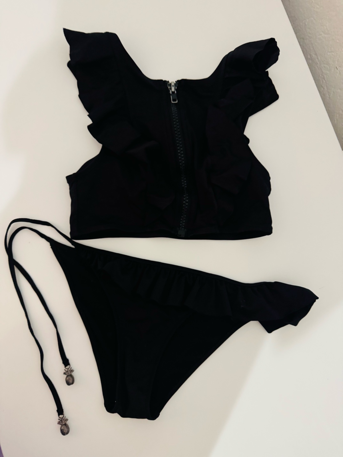 Deux pieces nour taille M /s